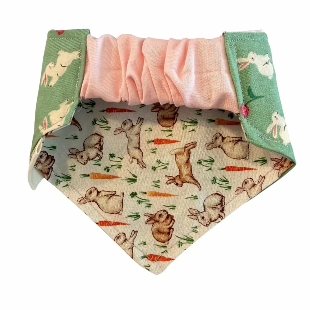 Reversible Scrunchie Dog Bunny Print Green Bandana Headband. Size small.